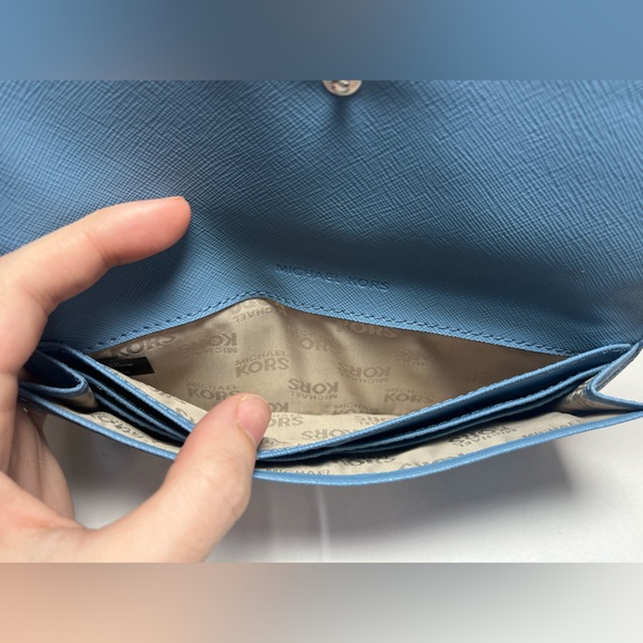 Michael Kors Sky Blue Clutch Wallet - Picture 8 of 9